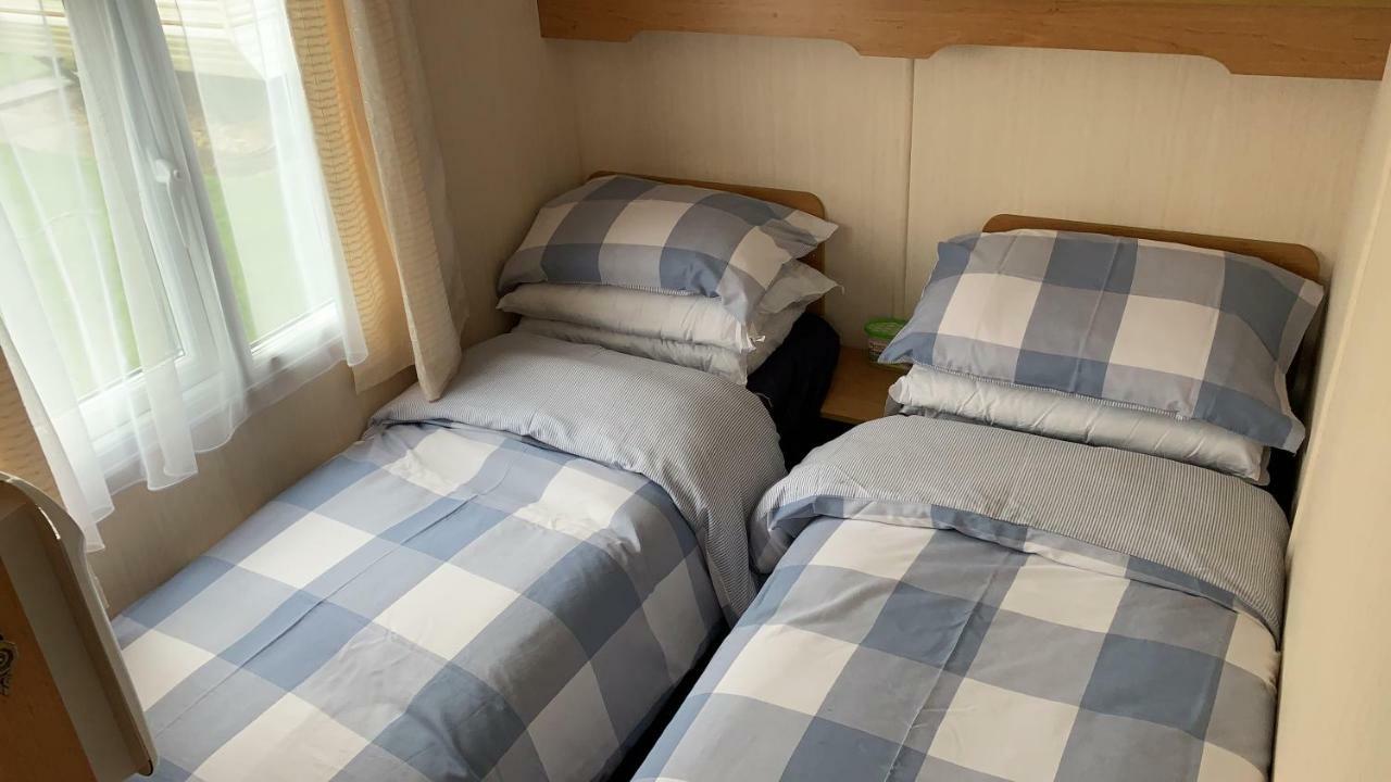 Chapel Caravans S191 Hotel แชเปิลเซนต์เลนเนิร์ดส์ ภายนอก รูปภาพ
