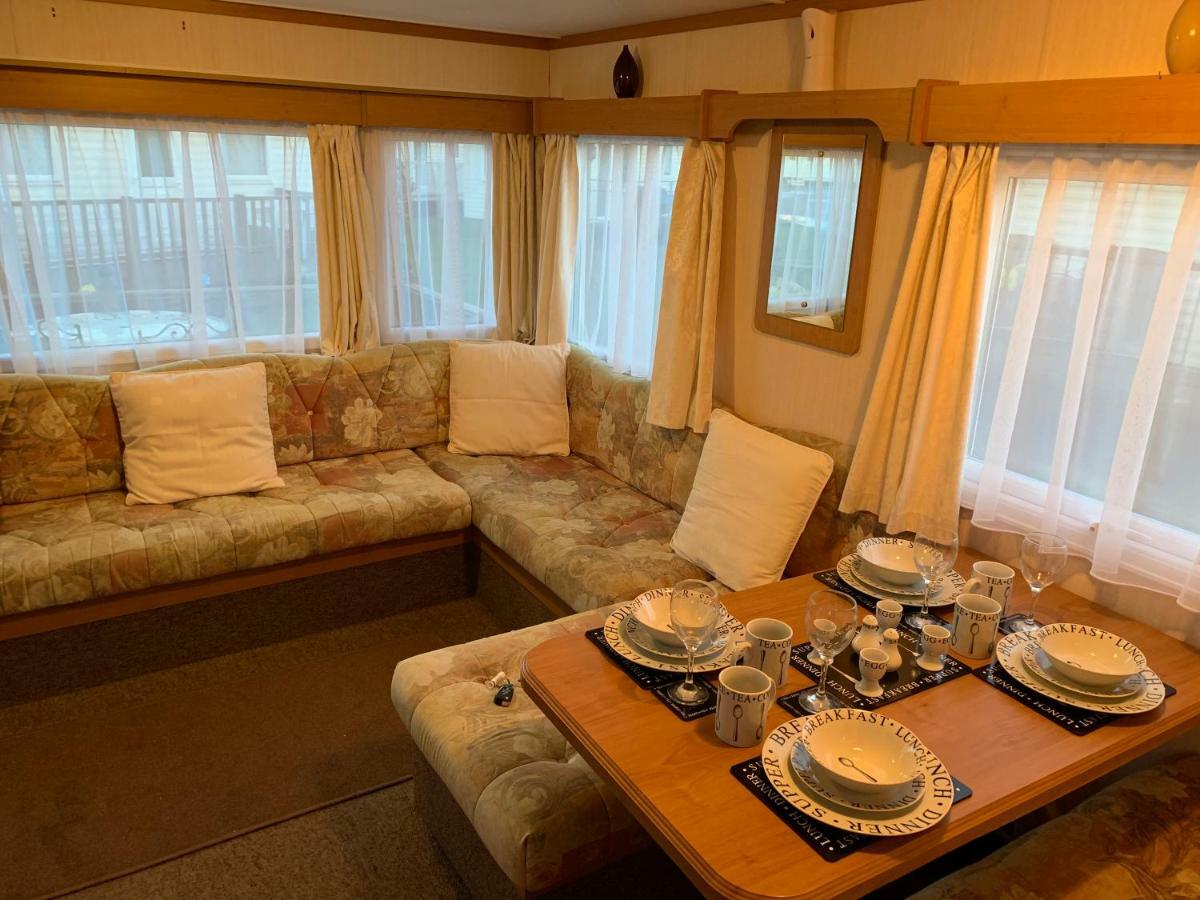 Chapel Caravans S191 Hotel แชเปิลเซนต์เลนเนิร์ดส์ ภายนอก รูปภาพ